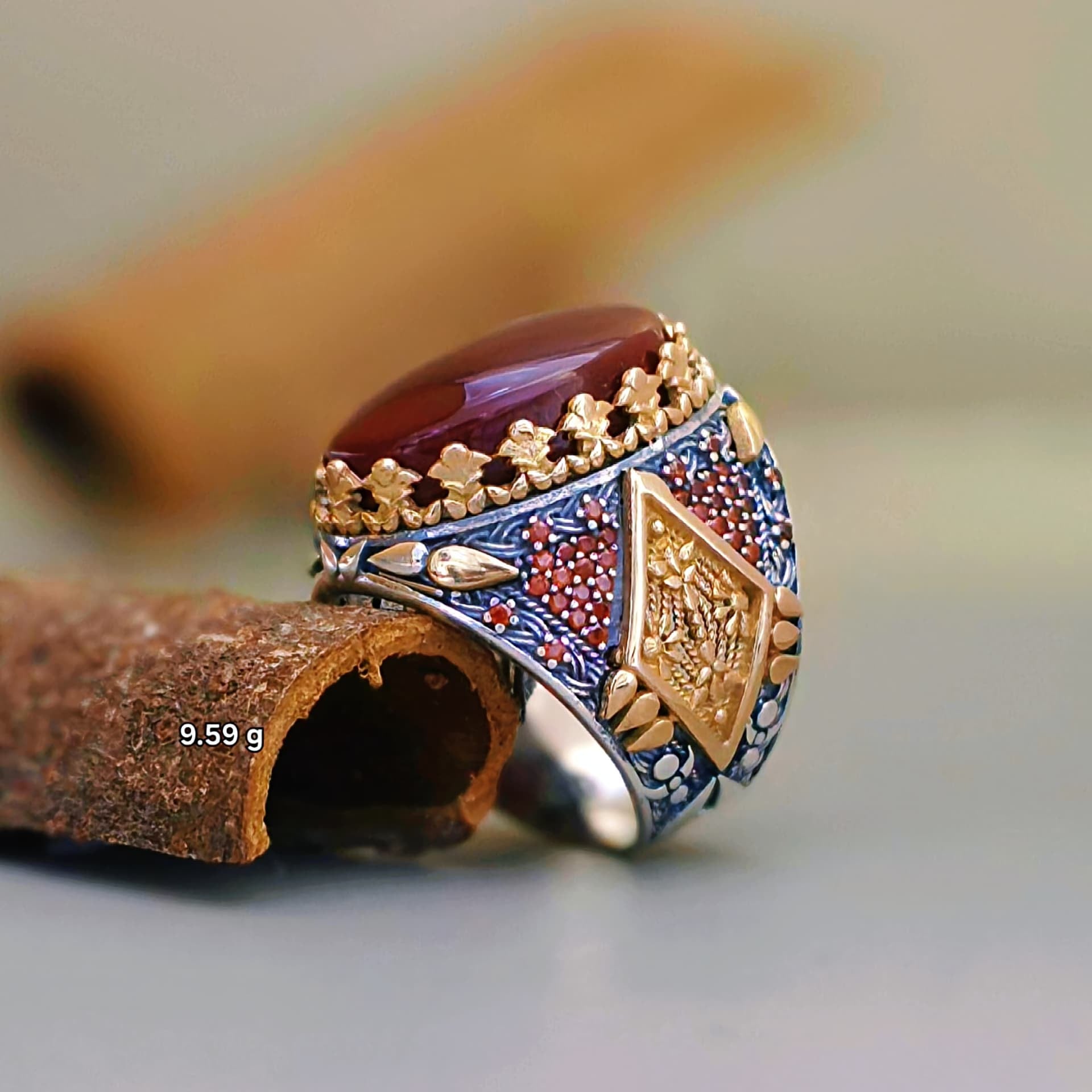 "Heavy Turkish 925 Silver Men’s Ring with Genuine Dark Red Yemeni Agate"