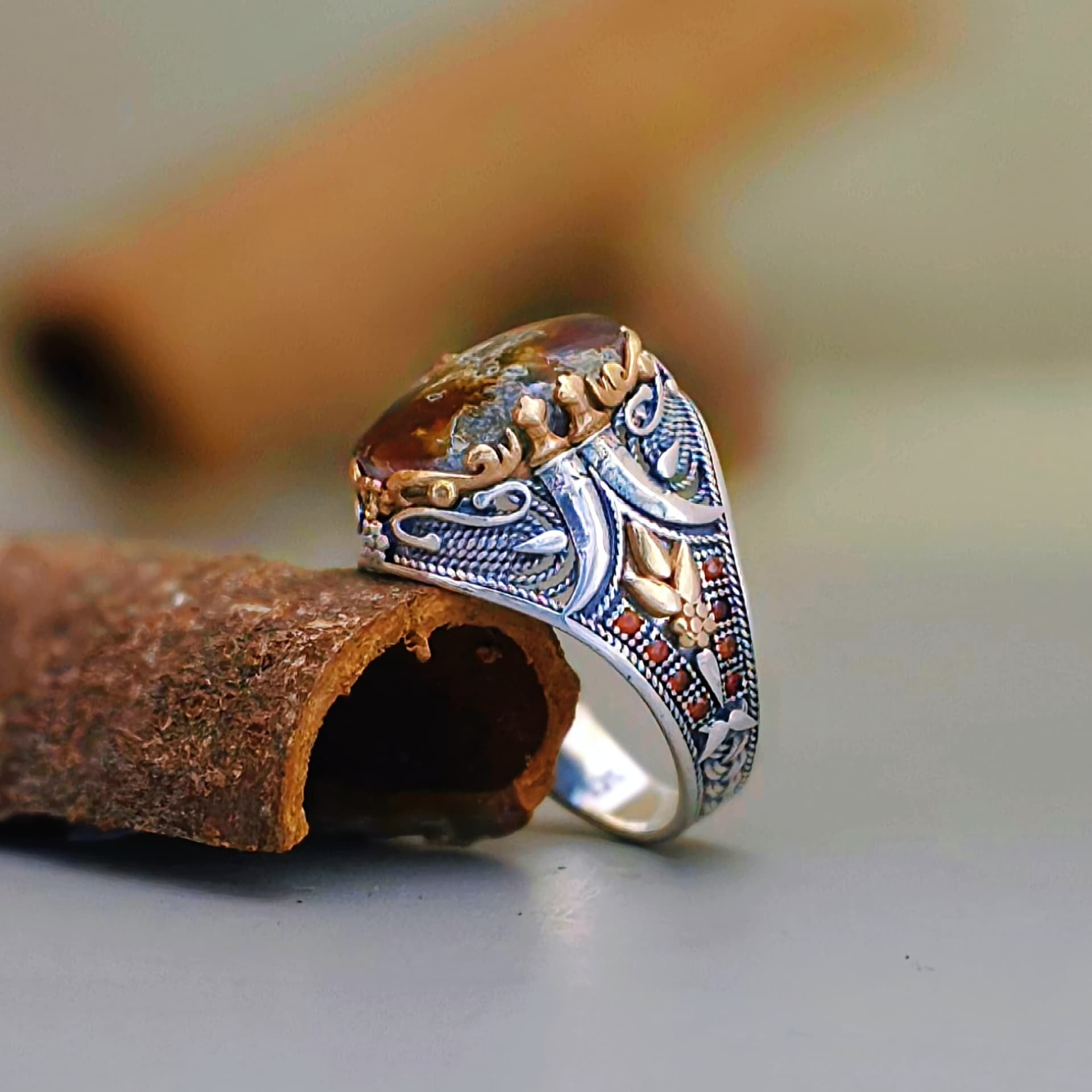 "Luxury Turkish 925 Silver Men’s Ring with Genuine Tahalabi (Light Brown) Yemeni Agate"